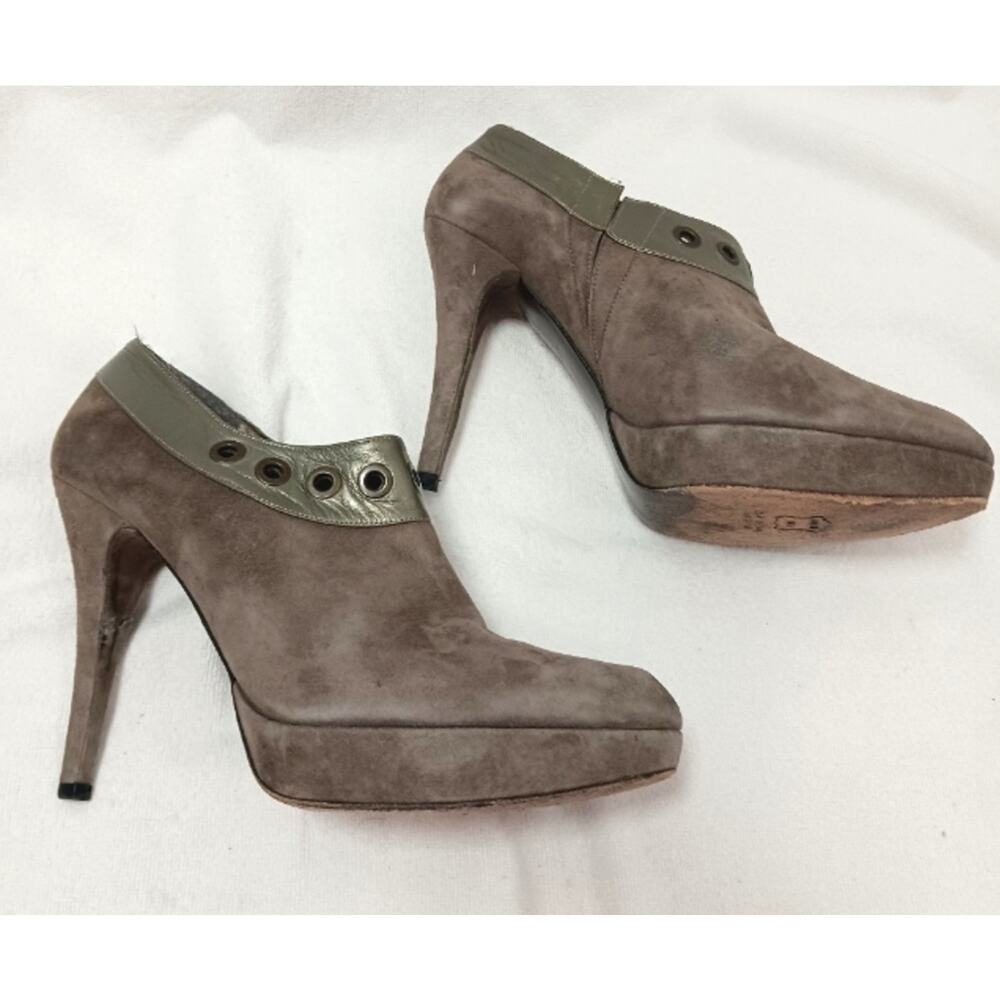 Stuart Weitzman Ankle Booties Sz 9 Brown Suede Leather  Modern Moto Barbiecore - Picture 7 of 15